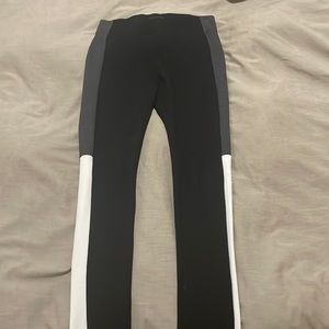 Babaton Leggings